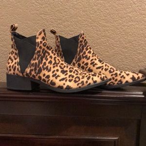 Cheeta boots